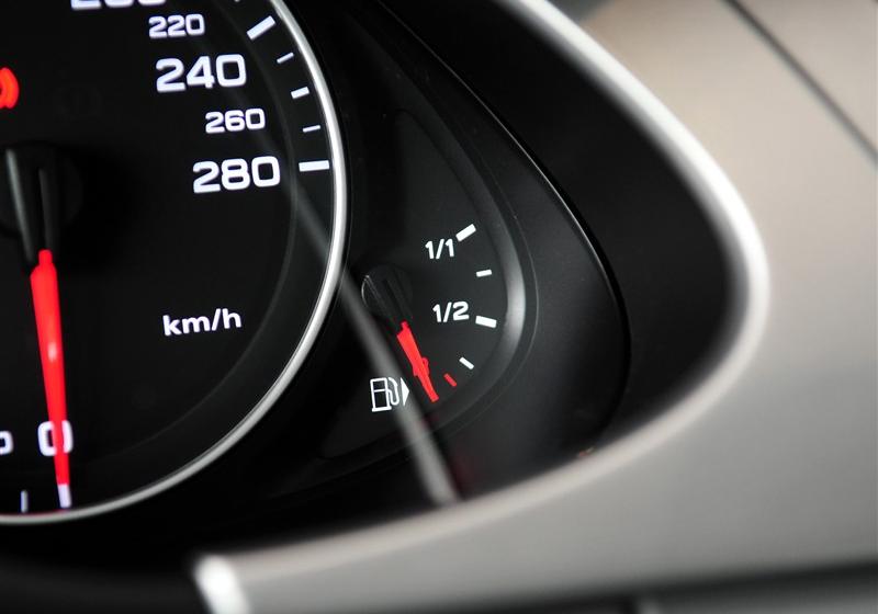 一汽奧迪 奧迪A4L 2011款 2.0 TFSI 技術型