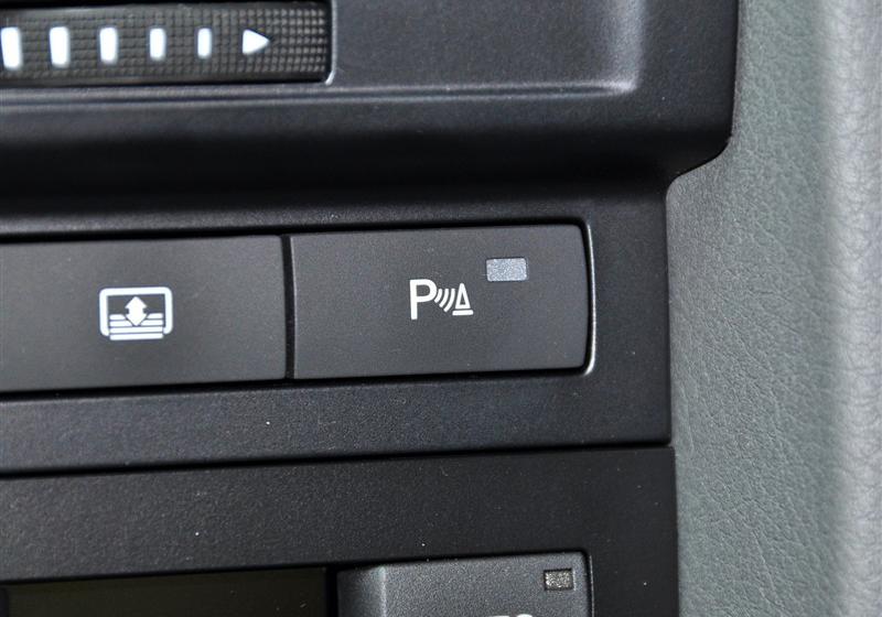 一汽奧迪 奧迪A6L 2011款 2.0 TFSI 手動(dòng)標(biāo)準(zhǔn)型