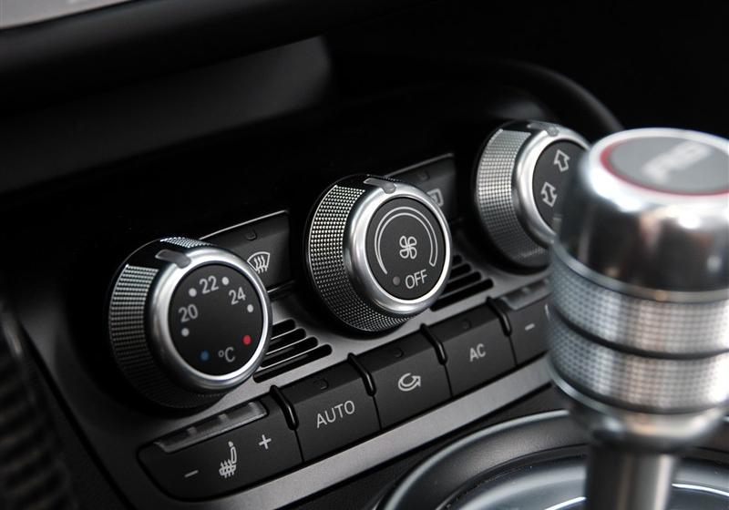 奧迪(進(jìn)口) 奧迪R8 2011款 Spyder 5.2 FSI quattro