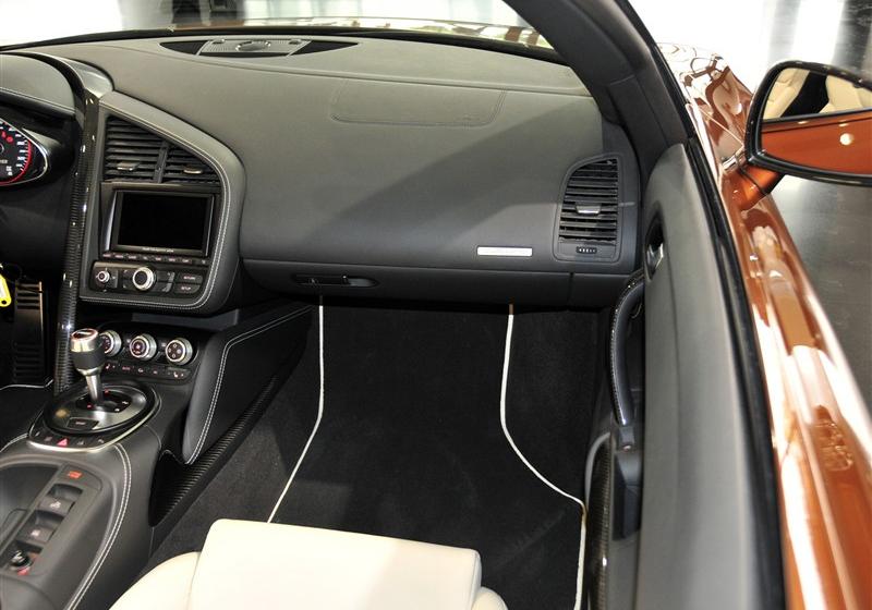 奧迪(進口) 奧迪R8 2011款 Spyder 5.2 FSI quattro