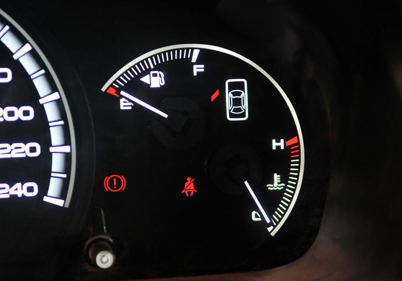 比亞迪 比亞迪F6 2011款 黃金版 1.8L MT豪華型