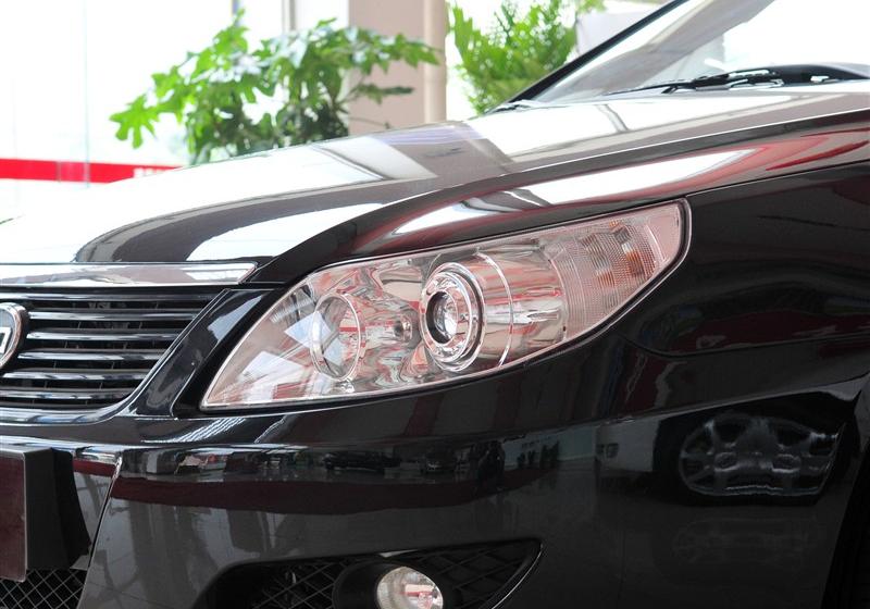 比亞迪 比亞迪F6 2011款 黃金版 1.8L MT豪華型