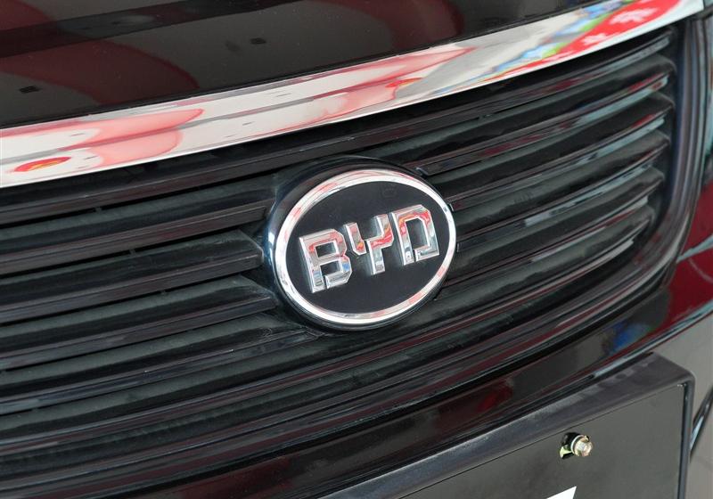 比亞迪 比亞迪F6 2011款 黃金版 1.8L MT豪華型