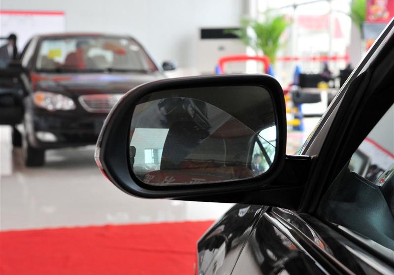 比亞迪 比亞迪F6 2011款 黃金版 1.8L MT豪華型