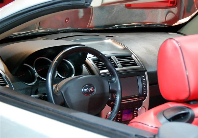 比亞迪 比亞迪S8 2009款 2.0 自動(dòng)尊貴型