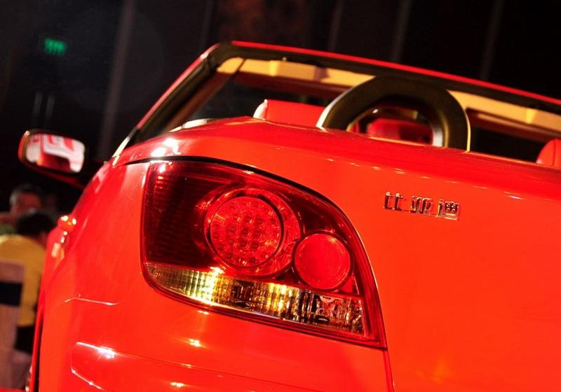 比亞迪 比亞迪S8 2009款 2.0 自動旗艦型