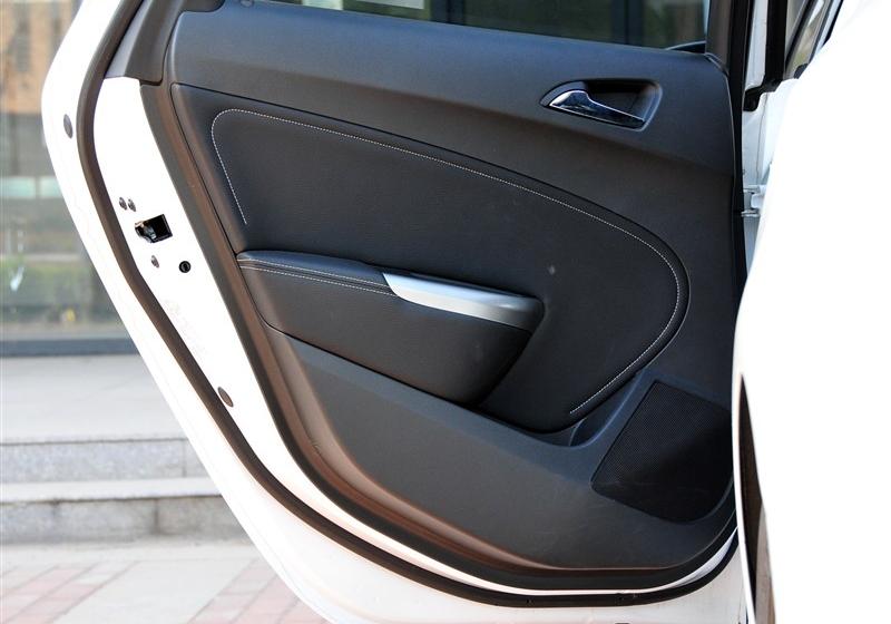 通用別克 英朗 2010款 XT 1.6T 時尚運動版