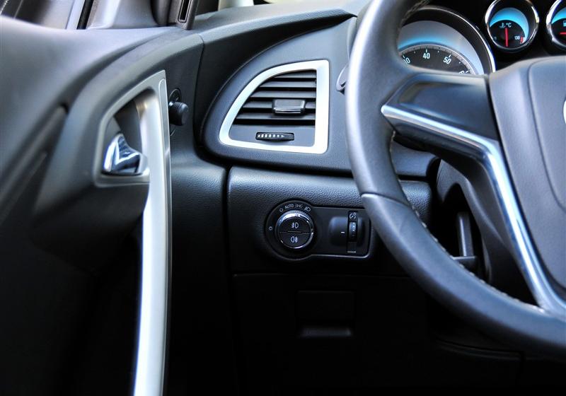 通用別克 英朗 2010款 XT 1.6T 時尚運動版