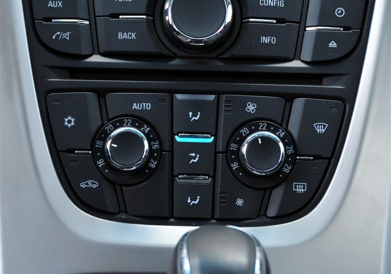 通用別克 英朗 2010款 XT 1.6T 時(shí)尚運(yùn)動(dòng)版