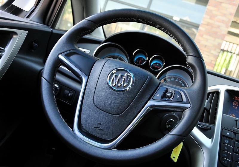 通用別克 英朗 2010款 XT 1.6T 時(shí)尚運(yùn)動(dòng)版