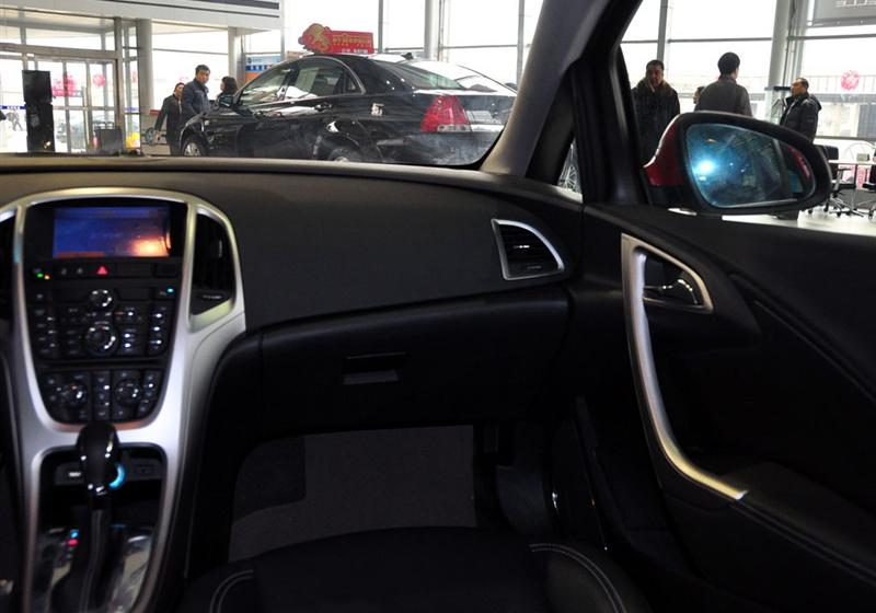 通用別克 英朗 2010款 XT 1.8L 自動豪華版