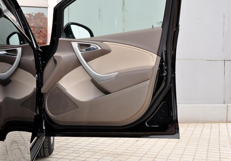 通用別克 英朗 2011款 GT 1.8L 自動(dòng)時(shí)尚版真皮款