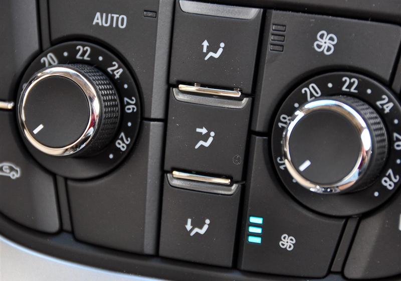 通用別克 英朗 2011款 GT 1.8L 自動(dòng)時(shí)尚版真皮款