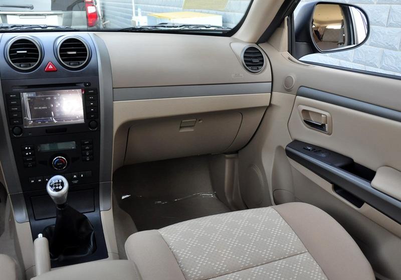 長(zhǎng)城汽車(chē) 哈弗H3 2010款 領(lǐng)先版 2.5TCI四驅(qū)豪華型