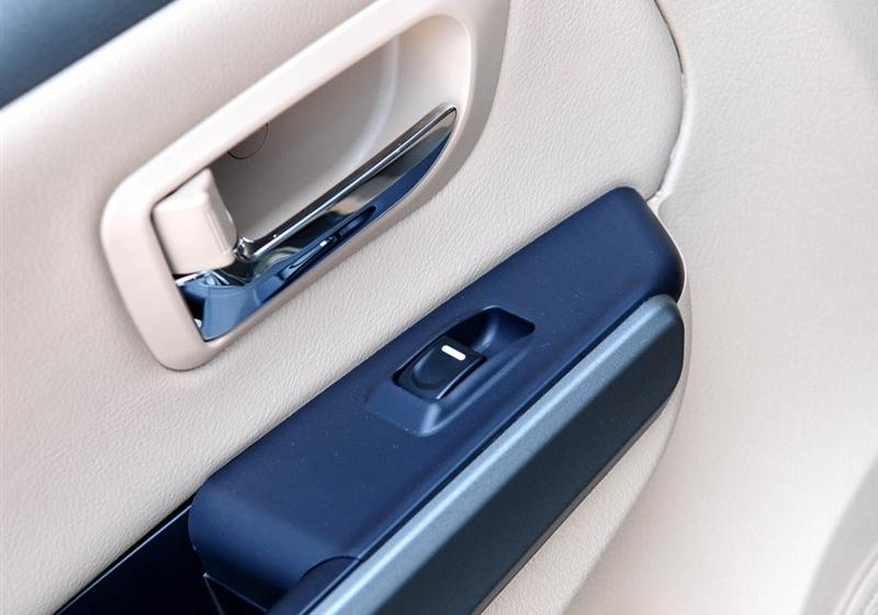 長(zhǎng)城汽車(chē) 哈弗H3 2010款 領(lǐng)先版 2.5TCI四驅(qū)超豪華型