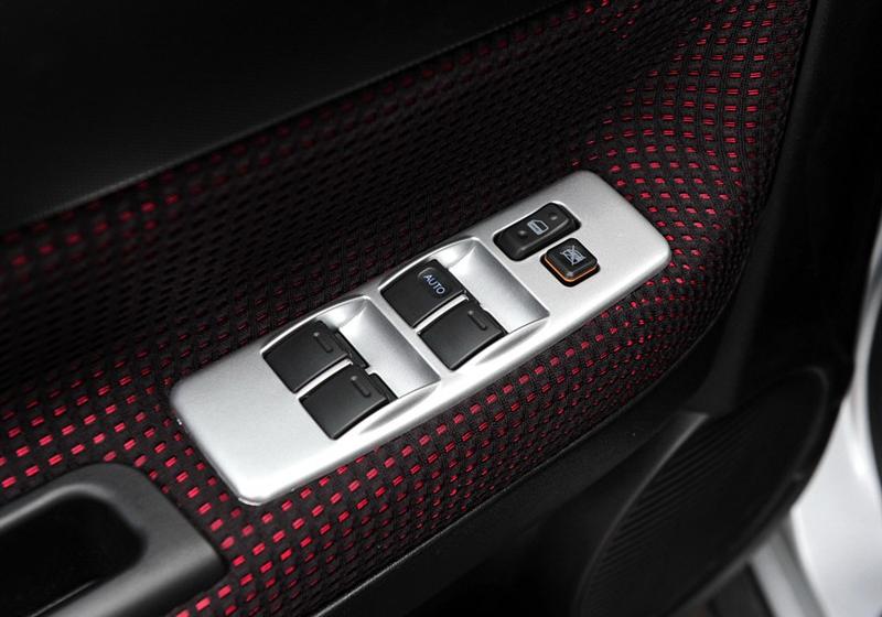 長城汽車 哈弗M2 2010款 1.5手動兩驅(qū)豪華型