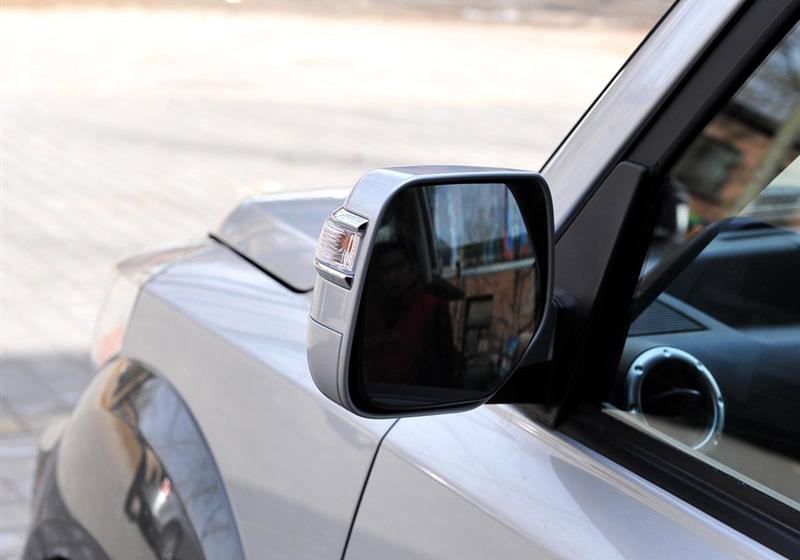 長城汽車 哈弗M2 2010款 1.5手動兩驅(qū)豪華型