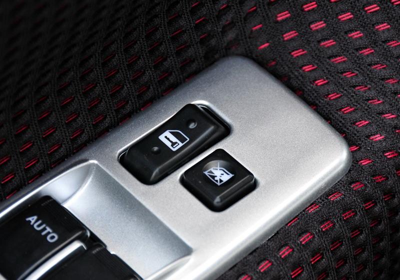 長城汽車 哈弗M2 2010款 1.5CVT兩驅豪華型