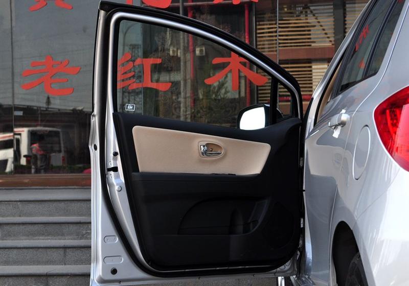 長(zhǎng)城汽車 凌傲 2010款 1.3 MT鋒銳版