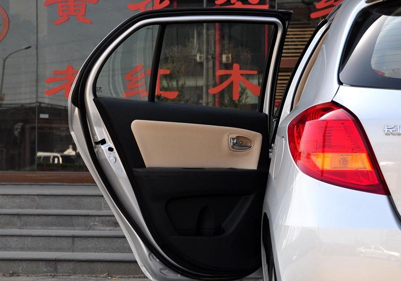 長城汽車 凌傲 2010款 1.3 MT鋒銳版