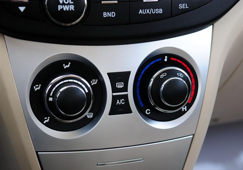 長(zhǎng)城汽車 凌傲 2010款 1.5 MT超值版