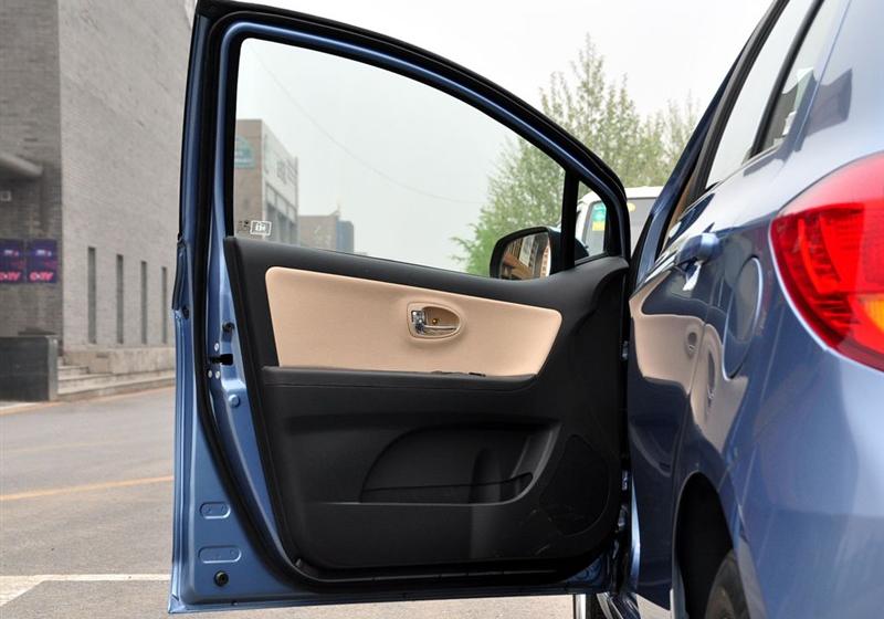 長城汽車 凌傲 2010款 1.5 MT鋒尚版