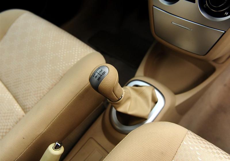 長城汽車 凌傲 2010款 1.5 MT精英版