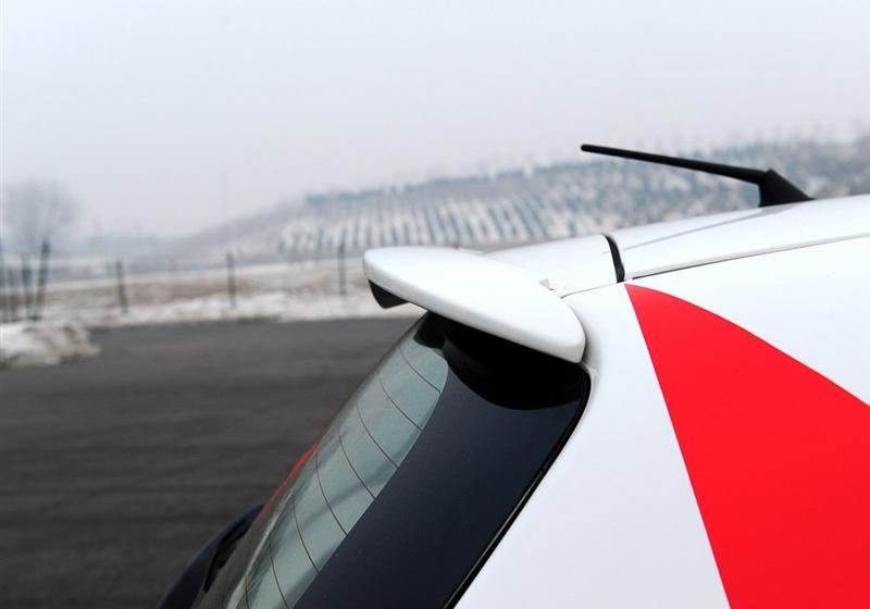 長城汽車 凌傲 2010款 1.5 MT精英版