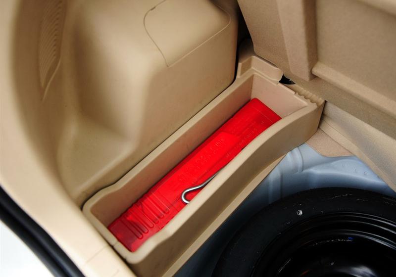 長城汽車 凌傲 2010款 1.5 MT精英版