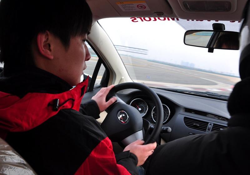 長城汽車 凌傲 2010款 1.5 MT精英版