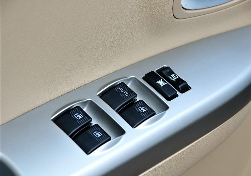 長城汽車 騰翼C30 2012款 1.5 手動豪華型