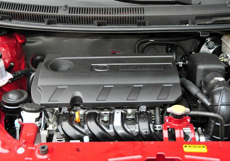 長(zhǎng)城汽車 騰翼C30 2012款 1.5 手動(dòng)豪華型