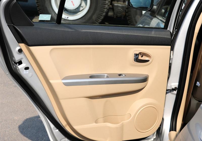 長(zhǎng)城汽車 騰翼C30 2010款 1.5 CVT豪華型