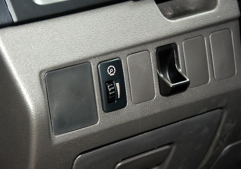 長城汽車 騰翼V80 2011款 2.0 自動標準型