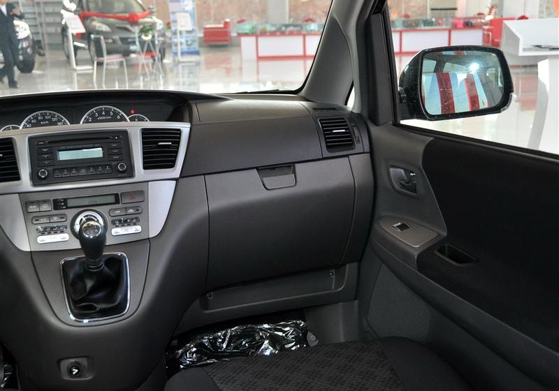 長城汽車 騰翼V80 2011款 2.0 手動舒適型