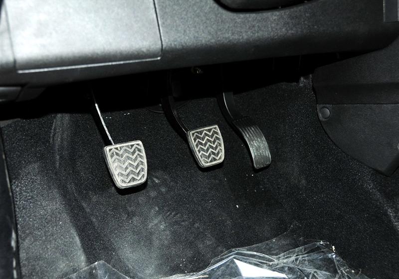 長(zhǎng)城汽車 炫麗 2011款 CROSS 1.3L MT