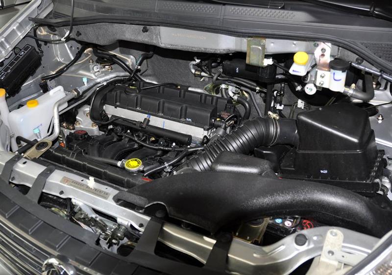 鄭州日產(chǎn) 御軒 2009款 2.0 豪華型