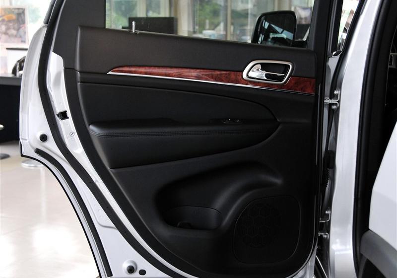 Jeep吉普 大切諾基(進口) 2011款 3.6 豪華版