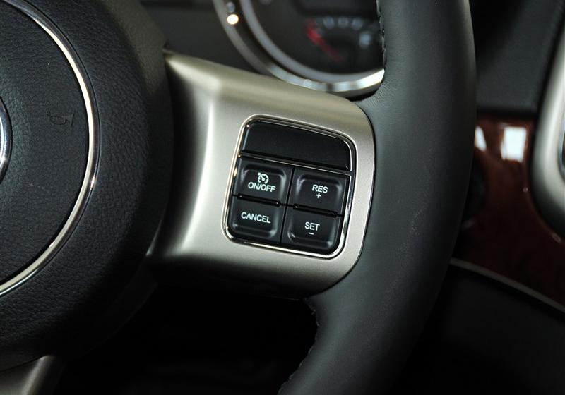 Jeep吉普 大切諾基(進(jìn)口) 2011款 3.6 豪華版