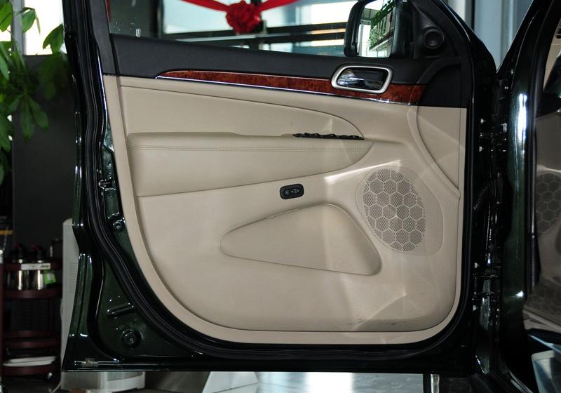 Jeep吉普 大切諾基(進口) 2011款 3.6 豪華導航版