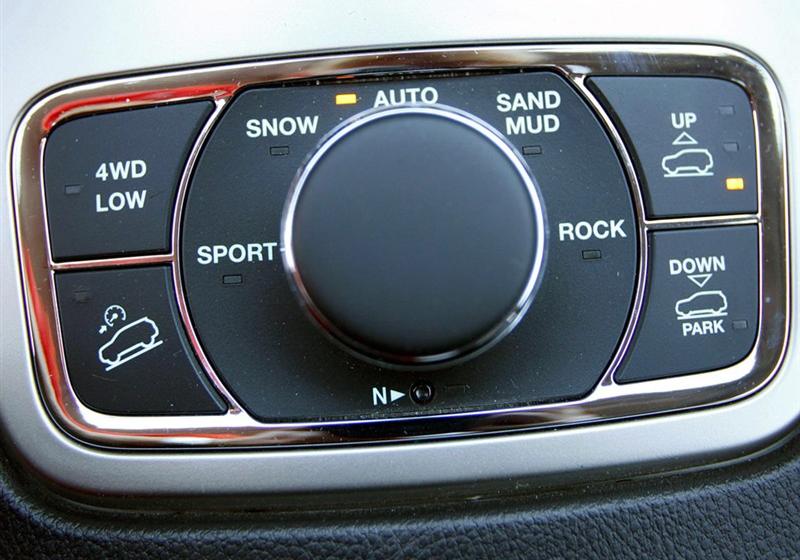 Jeep吉普 大切諾基(進(jìn)口) 2011款 3.6 豪華導(dǎo)航版