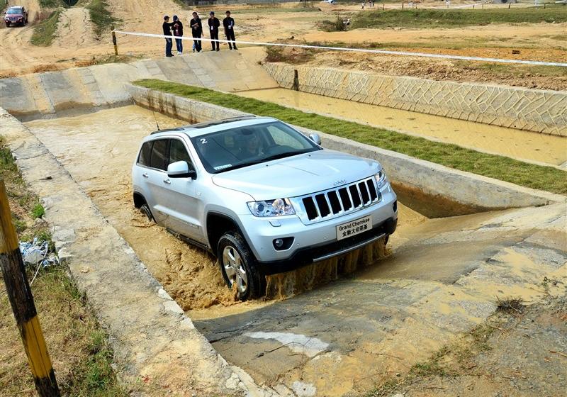 Jeep吉普 大切諾基(進口) 2011款 3.6 豪華導航版