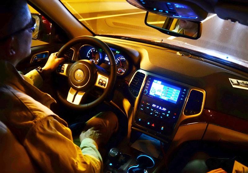 Jeep吉普 大切諾基(進(jìn)口) 2011款 3.6 豪華導(dǎo)航版