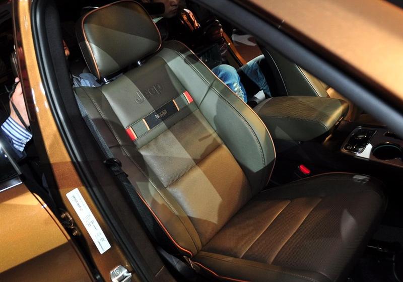 Jeep吉普 大切諾基(進(jìn)口) 2011款 3.6 70周年限量版