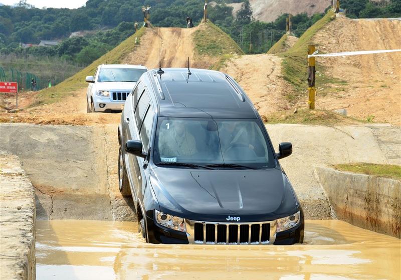 Jeep吉普 大切諾基(進口) 2011款 5.7 旗艦導航版