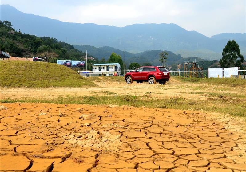 Jeep吉普 大切諾基(進口) 2011款 5.7 旗艦導航版