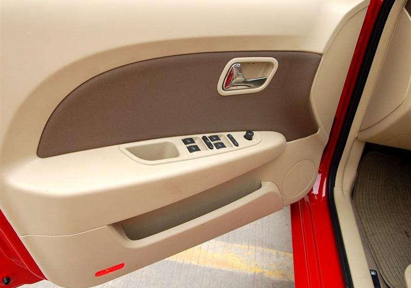 奇瑞汽車 風(fēng)云2 2010款 1.5 兩廂 進(jìn)取型