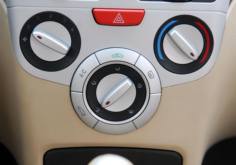 奇瑞汽車 風云2 2010款 1.5 進取型