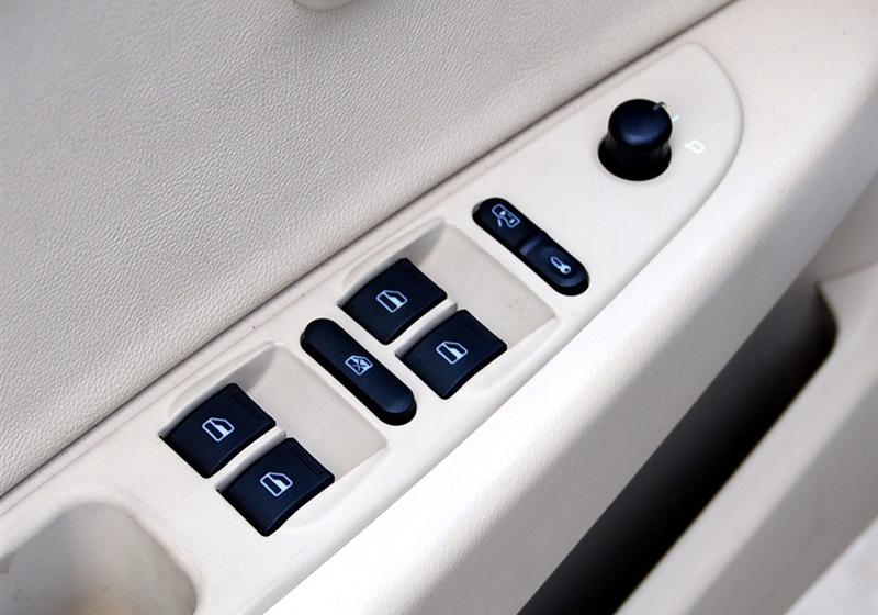 奇瑞汽車 風云2 2010款 1.5 豪華型