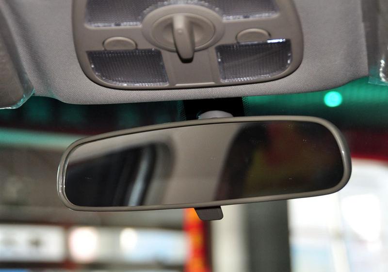 奇瑞汽車 風(fēng)云2 2010款 1.5 尊貴型